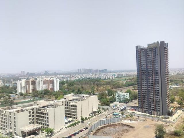 Rental | 3.5 BHK 1500 Sq.Ft. Apartment in Amanora Adreno Towers