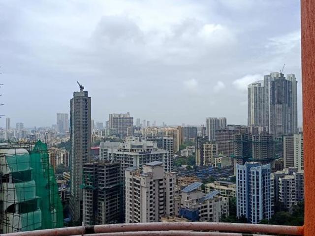 Rental | 3.5 BHK 1520 Sq.Ft. Apartment in Rag Megh Malhar