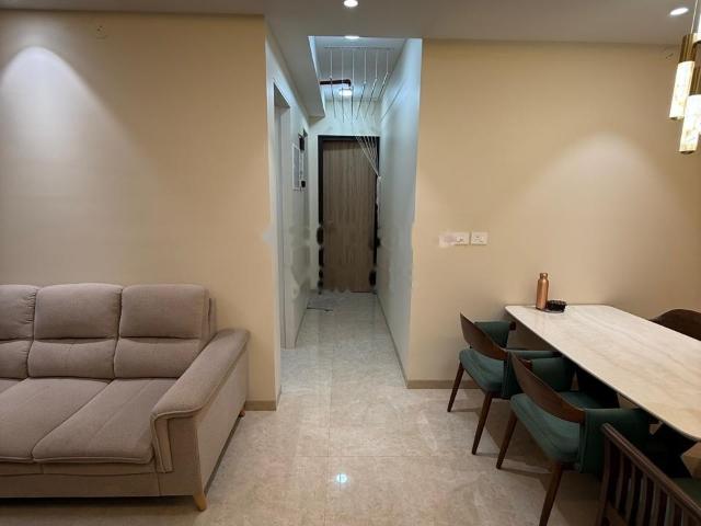 Rental | 3.5 BHK 1530 Sq.Ft. Apartment in Dosti Eastern Bay
