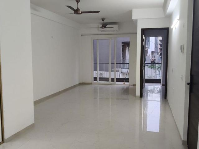 Rental | 3.5 BHK + 1540 Sq.Ft. Apartment in Smart World Orchard