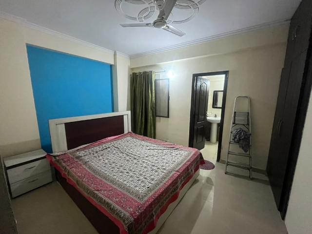 Rental | 3.5 BHK + 1550 Sq.Ft. Apartment in Gardenia Golf City