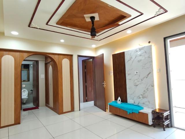Rental | 3.5 BHK + 1600 Sq.Ft. Apartment in Bramha Sun City Phase II
