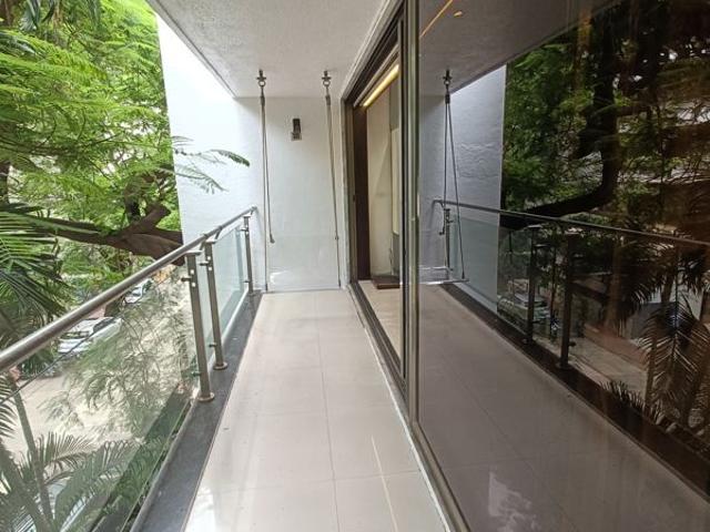 Rental | 3.5 BHK + 1600 Sq.Ft. Apartment in Devendra Raj Apartment