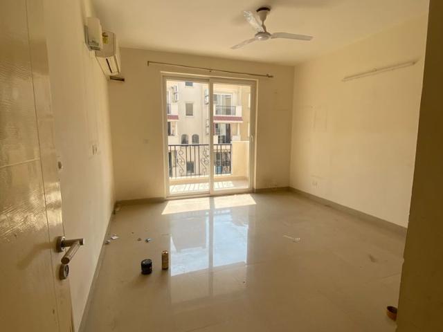 Rental | 3.5 BHK + 1650 Sq.Ft. Apartment in Emaar Emerald Floors Premier