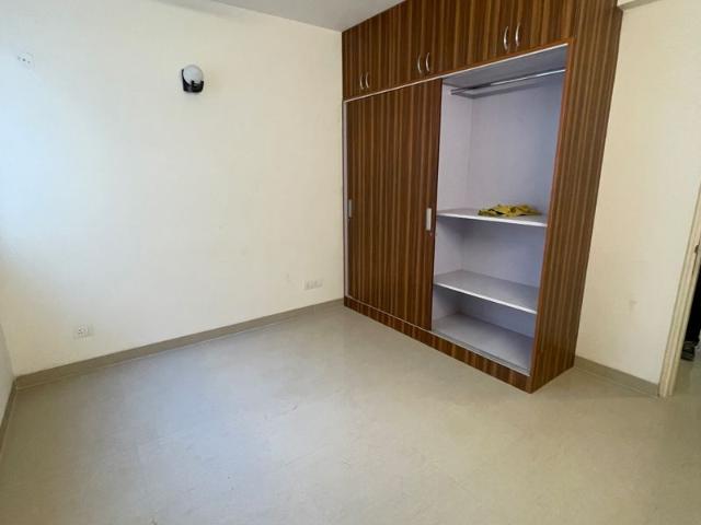 Rental | 3.5 BHK + 1650 Sq.Ft. Apartment in Emaar Emerald Floors Premier