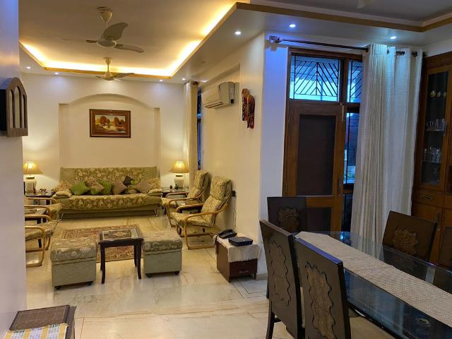 Rental | 3.5 BHK + 1650 Sq.Ft. Apartment in Sector 18 Dwarka