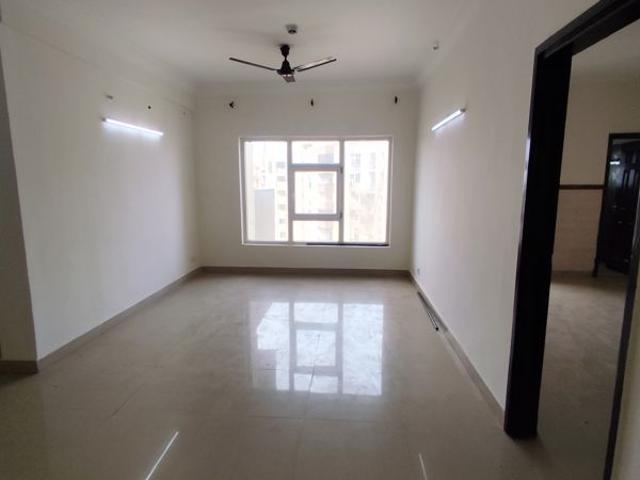 Rental | 3.5 BHK + 1685 Sq.Ft. Apartment in Paramount Floraville