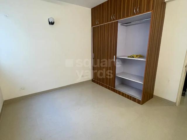Rental | 3.5 BHK + 1700 Sq.Ft. Apartment in Emaar Emerald Floors Premier