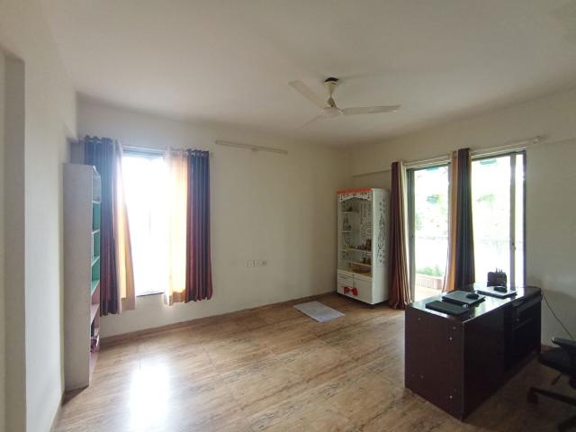 Rental | 3.5 BHK 1700 Sq.Ft. Apartment in KBD Aurelia
