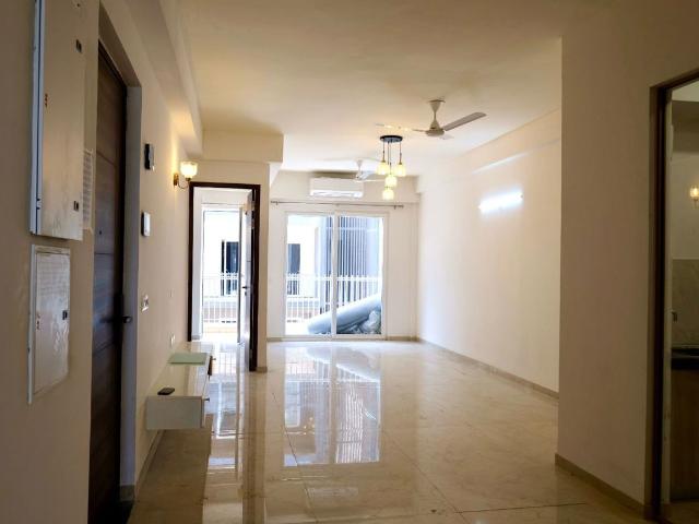 Rental | 3.5 BHK + 1712 Sq.Ft. Apartment in Smart World Orchard