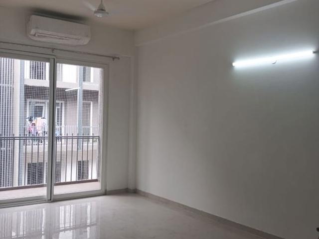 Rental | 3.5 BHK + 1720 Sq.Ft. Apartment in Smart World Orchard
