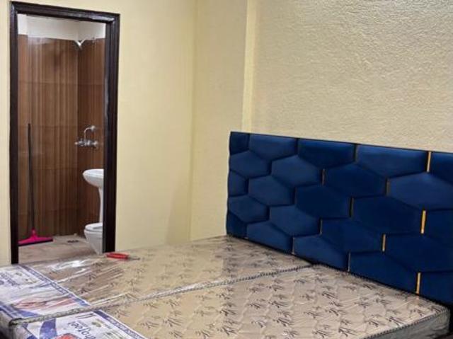 Rental | 3.5 BHK + 1750 Sq.Ft. Apartment in Aims Golf City