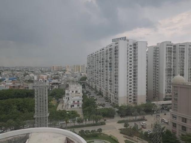 Rental | 3.5 BHK + 1750 Sq.Ft. Apartment in Parsvnath Planet Plaza