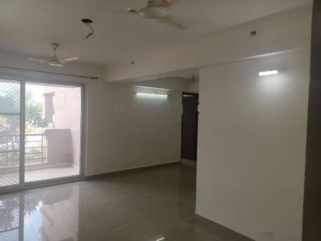 Rental | 3.5 BHK 1800 Sq.Ft. Apartment in Meridian Park At The Prestige City