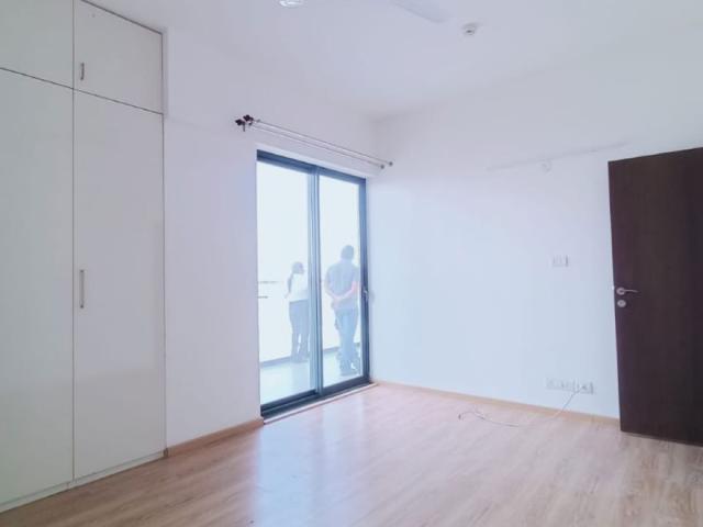 Rental | 3.5 BHK + 1895 Sq.Ft. Apartment in Ireo Uptown