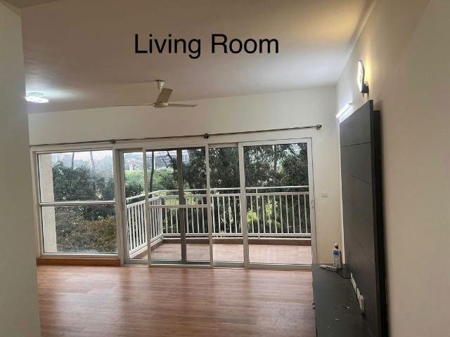 Rental | 3.5 BHK 1910 Sq.Ft. Apartment in RMZ Galleria