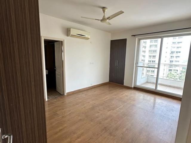 Rental | 3.5 BHK + 1935 Sq.Ft. Apartment in Bestech Park View Spa Next