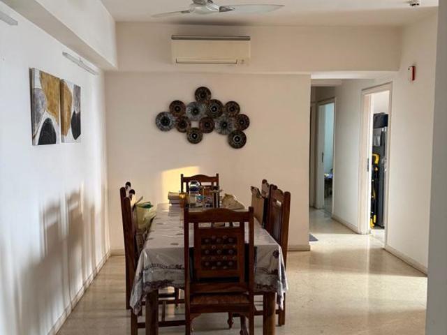 Rental | 3.5 BHK + 1937 Sq.Ft. Apartment in DLF The Skycourt