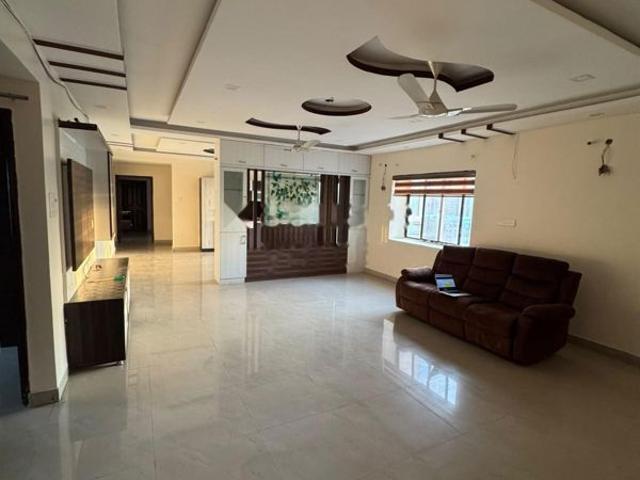 Rental | 3.5 BHK 1943 Sq.Ft. Apartment in Regent Park