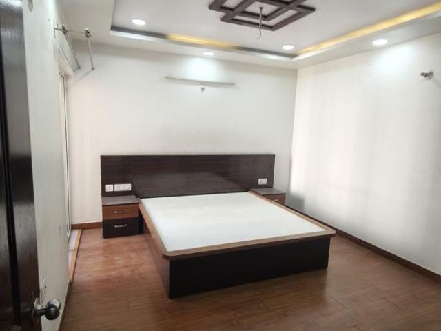 Rental | 3.5 BHK + 1950 Sq.Ft. Apartment in Rishita Manhattan