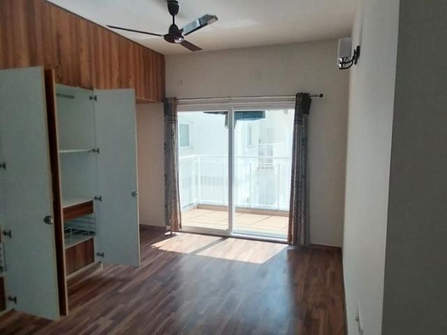 Rental | 3.5 BHK + 1985 Sq.Ft. Apartment in LnT Raintree Boulevard