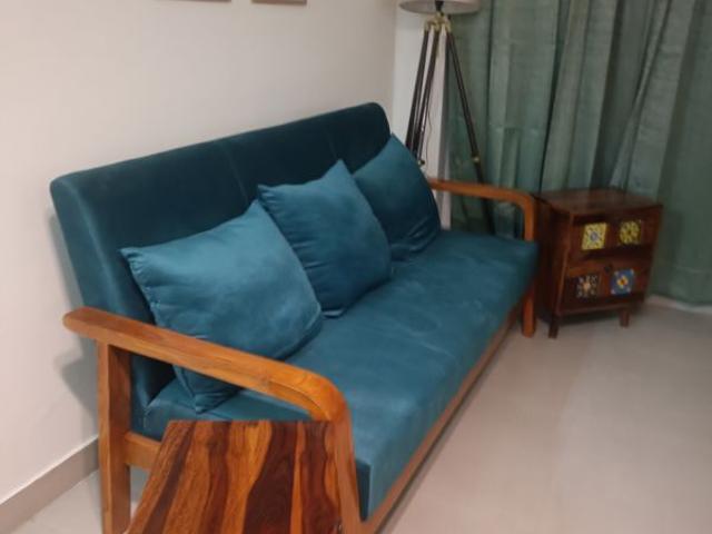 Rental | 3.5 BHK + 2000 Sq.Ft. Apartment in 3C Lotus Boulevard