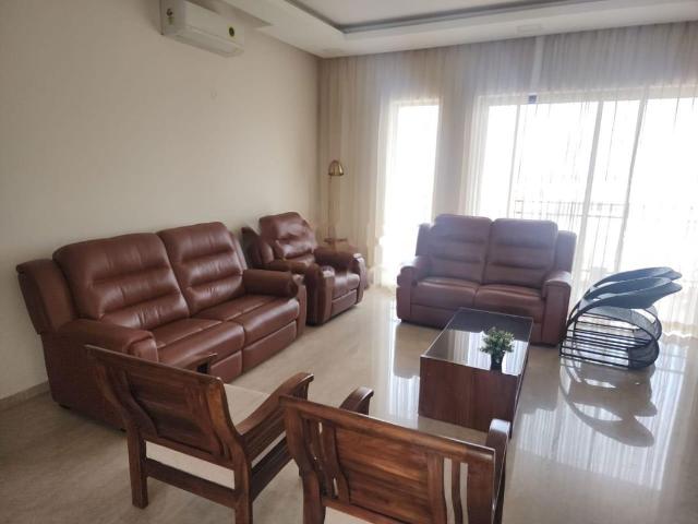 Rental | 3.5 BHK 2000 Sq.Ft. Apartment in Century Ethos