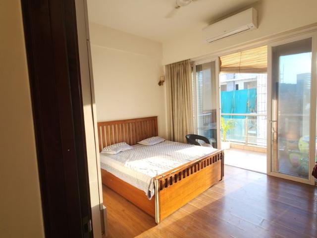 Rental | 3.5 BHK + 2040 Sq.Ft. Apartment in Adani Samsara