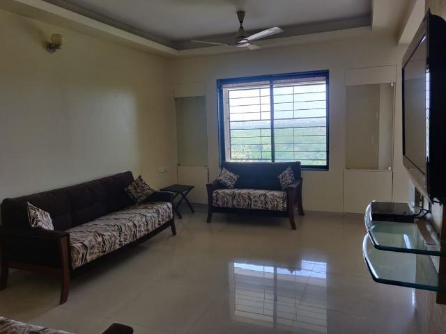 Rental | 3.5 BHK 2100 Sq.Ft. Apartment in Nandan Vatsalya Vihar