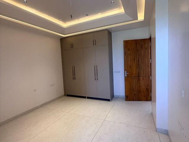 Rental | 3.5 BHK 2225 Sq.Ft. Apartment in Tata La Vida