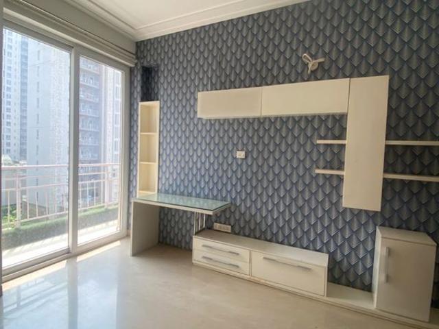 Rental | 3.5 BHK + 2250 Sq.Ft. Apartment in Puri Diplomatic Greens Villas