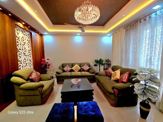 Rental | 3.5 BHK + 2250 Sq.Ft. Apartment in Rohtas Presidential Tower