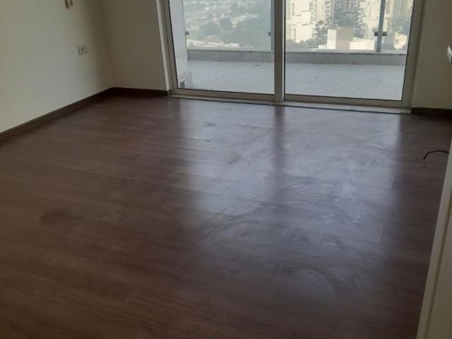 Rental | 3.5 BHK + 2420 Sq.Ft. Apartment in M3M Merlin