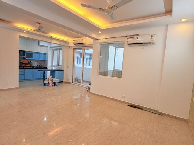 Rental | 3.5 BHK + 2475 Sq.Ft. Apartment in Prateek Stylome
