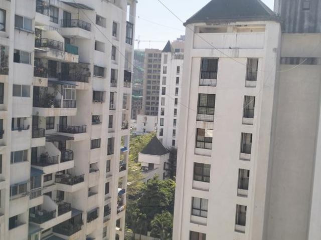 Rental | 3.5 BHK 2500 Sq.Ft. Apartment in Windsor Avenue