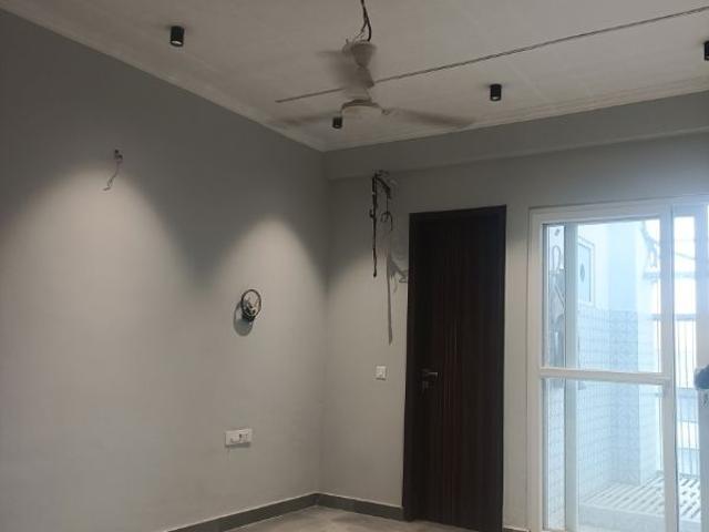 Rental | 3.5 BHK 250 Sq.Mt. Villa in Sector 99