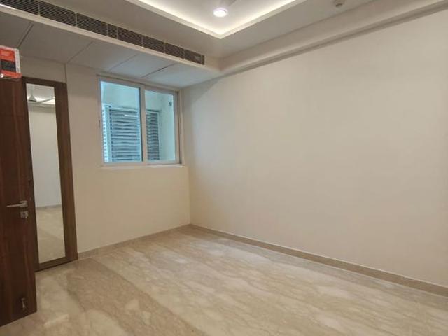 Rental | 3.5 BHK 3090 Sq.Ft. Apartment in Ambience Creacions