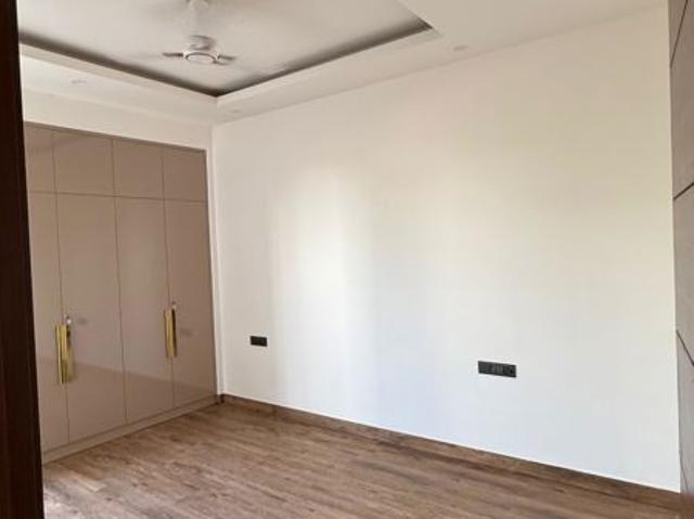 Rental | 3.5 BHK + Basement 1600 Sq.Ft. Apartment in Raj One Good Earth
