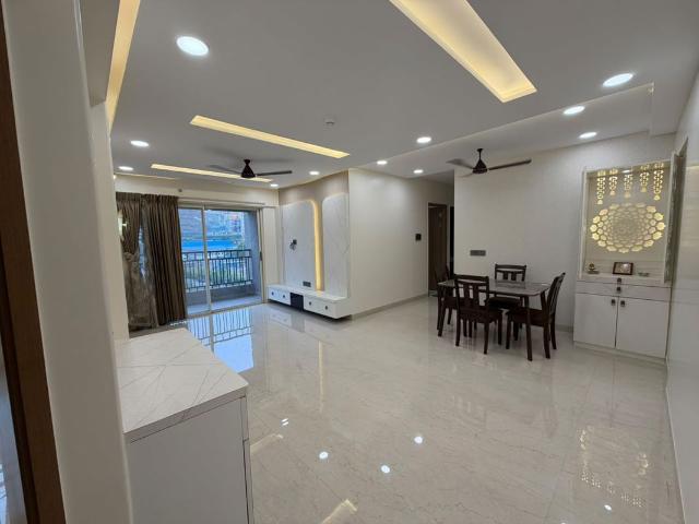 Rental | 3.5 BHK + Basement 2200 Sq.Ft. Apartment in Satkar Citta Giardino
