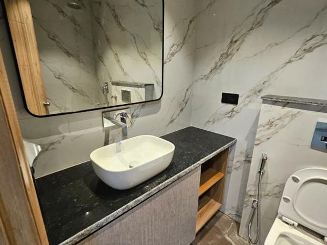 Rental | 3.5 BHK + Extra Room 1960 Sq.Ft. Apartment in Emaar The Palm Drive Palm Studios
