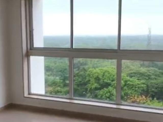 Rental | 3.5 BHK + Extra Room 1125 Sq.Ft. Apartment in Godrej The Trees