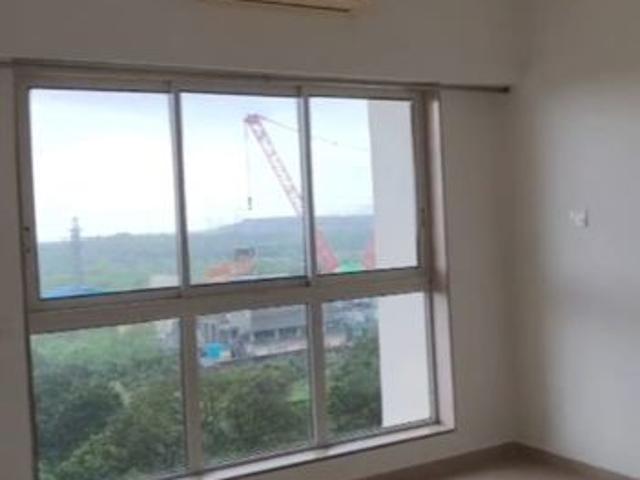 Rental | 3.5 BHK + Extra Room 1125 Sq.Ft. Apartment in Godrej The Trees