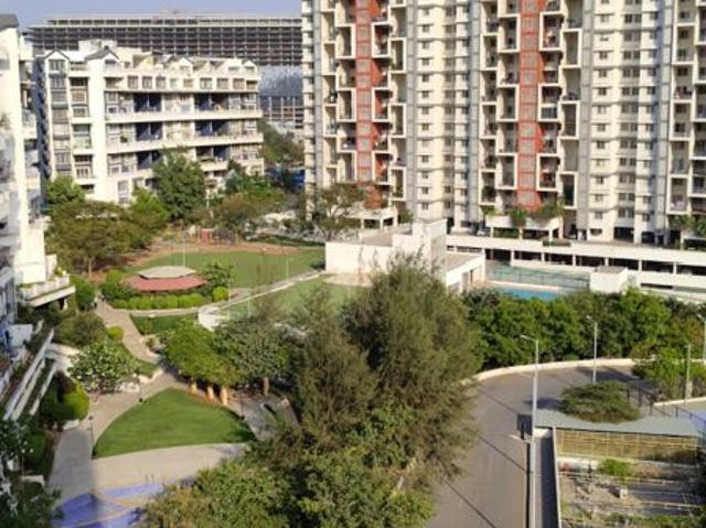 Rental | 3.5 BHK + Extra Room 2200 Sq.Ft. Apartment in Gera Trinity Towers