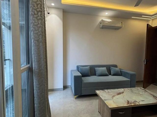 Rental | 3.5 BHK + Pooja Room,Study Room 1956 Sq.Ft. Apartment in DLF Cyber Park