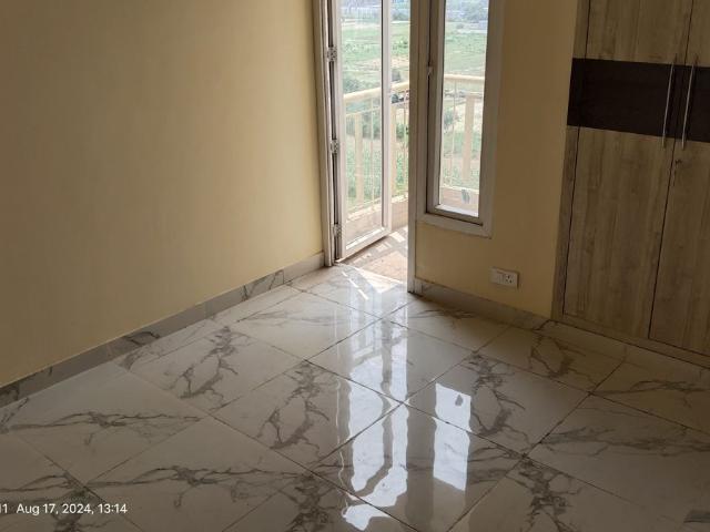 Rental | 3.5 BHK + Pooja Room,Study Room,Basement 1520 Sq.Ft. Apartment in T And T Digitown Phase 1