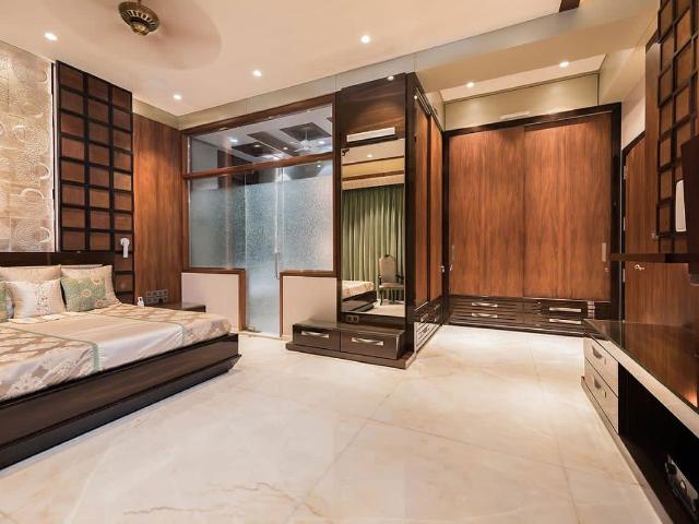 Rental | 3.5 BHK + Pooja Room,Servant Room 1800 Sq.Ft. Apartment in Runwal Elegante