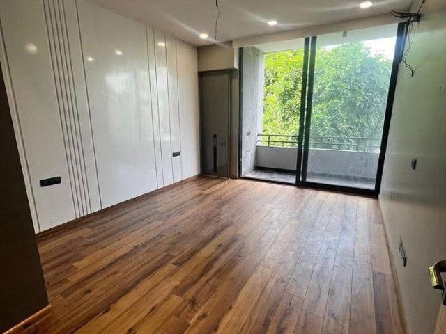 Rental | 3.5 BHK + Pooja Room,Servant Room 2150 Sq.Ft. Apartment in Dlf Cyber City