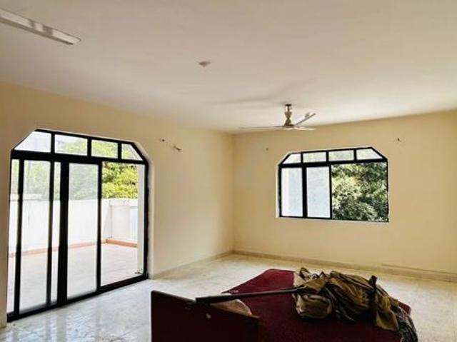 Rental | 3.5 BHK + Pooja Room,Servant Room,Study Room,Extra Room 1200 Sq.Ft. Penthouse in Viman Nagar
