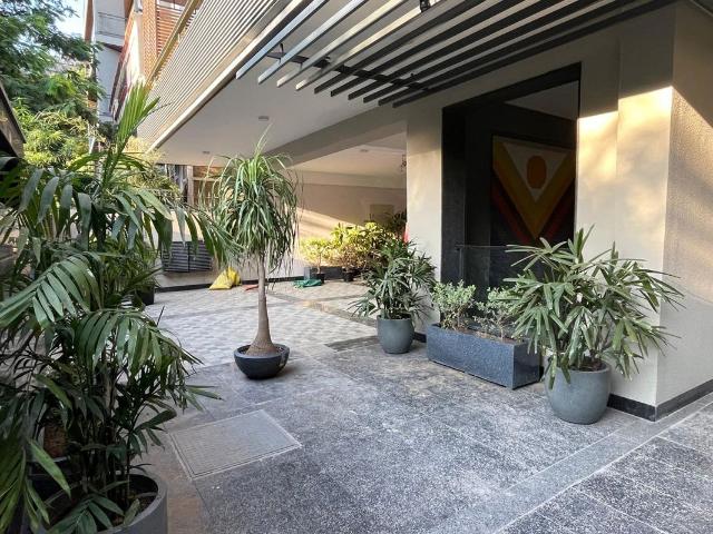 Rental | 3.5 BHK + Pooja Room,Servant Room,Study Room,Extra Room 2149 Sq.Ft. Apartment in Conscient Heritage Max