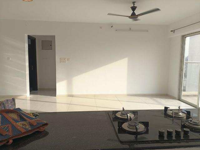 Rental | 3.5 BHK + Pooja Room,Servant Room,Study Room,Extra Room,Basement,Store Room 1750 Sq.Ft. Apartment in Kolte Patil Tuscan Estate Signature Meadows